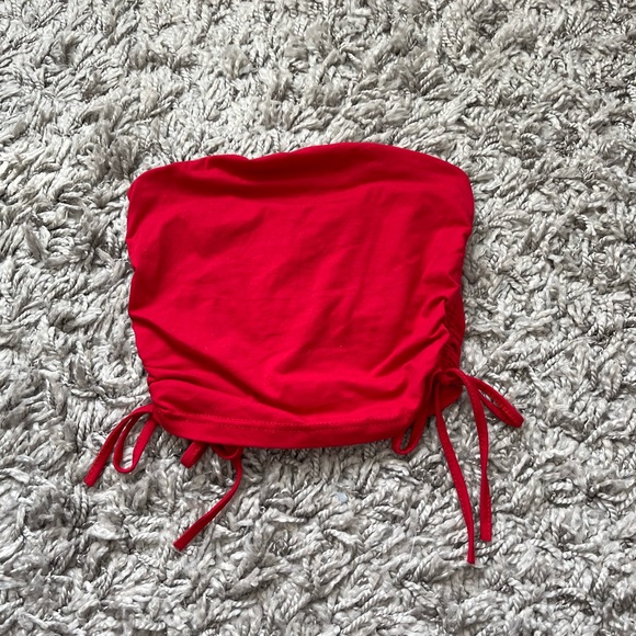 Crop Top - Picture 2 of 4